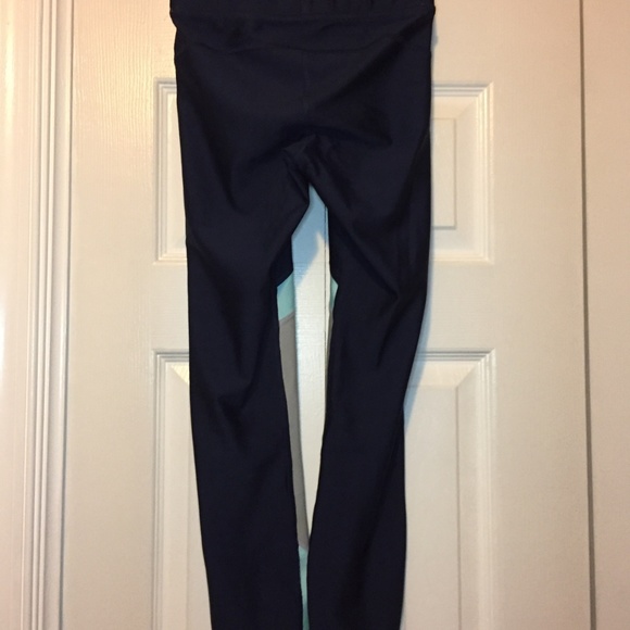 SOLD Under Armour Heat Gear Running Tights XS - Picture 2 of 4